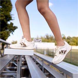 Ariat Womens Ranch Runner Trainers - Bright Cream / Gilded Leopard Hair On Thumbnail Image 1